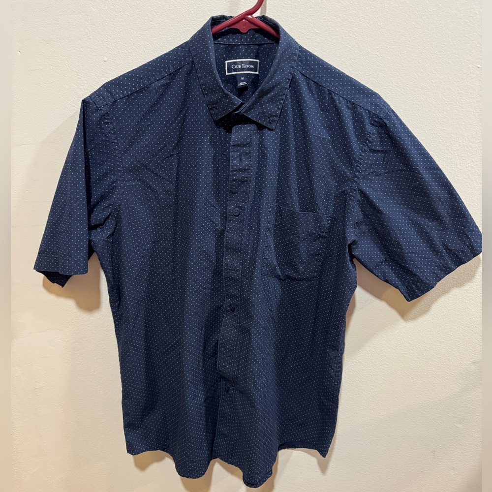 Club Room buttoned dress shirt M collar 100% cotton blue w/ white dots casual